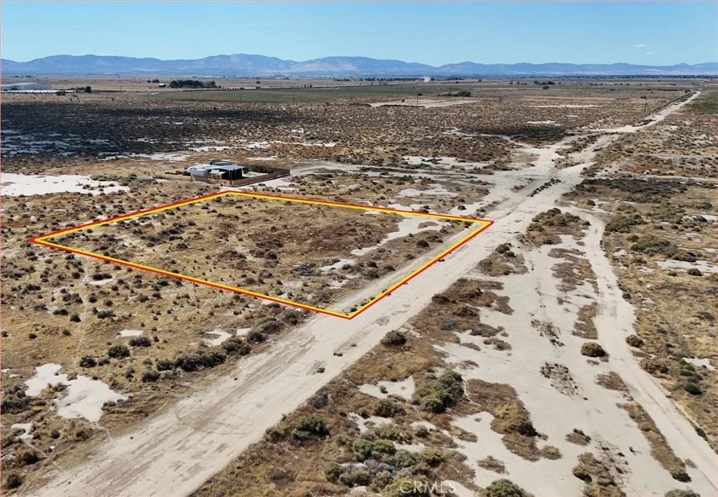 Photo of 0 E Ave J-8