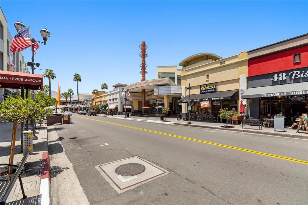 Photo of Unit 43 at 600 N Brea Boulevard