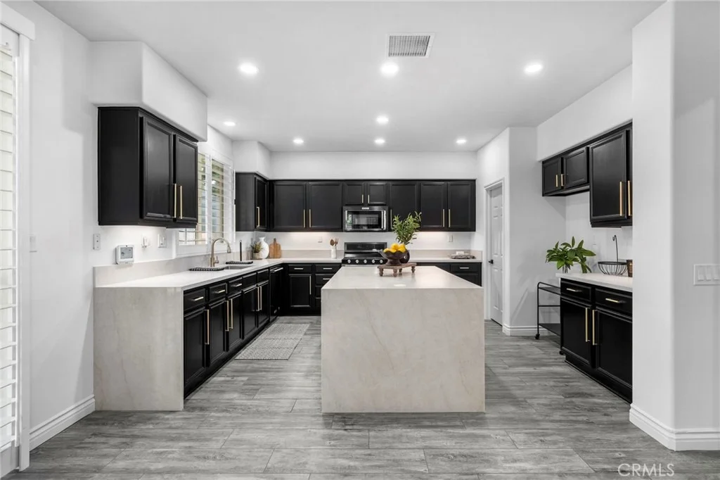 Photo of 34932 Middlecoff Court