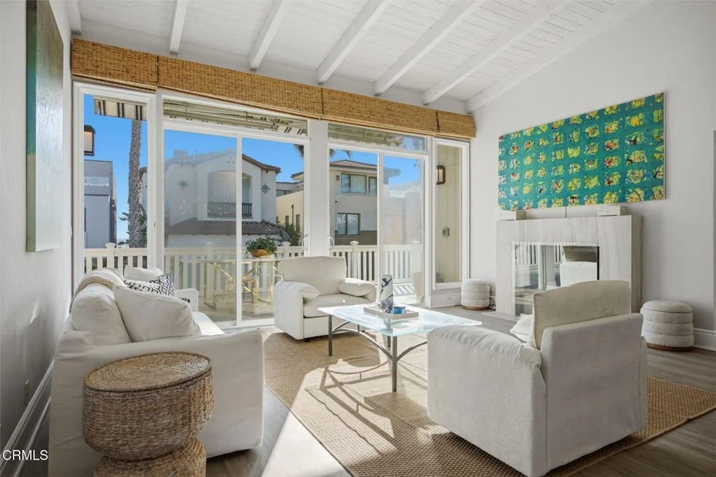 Photo of 1410 Marine Way