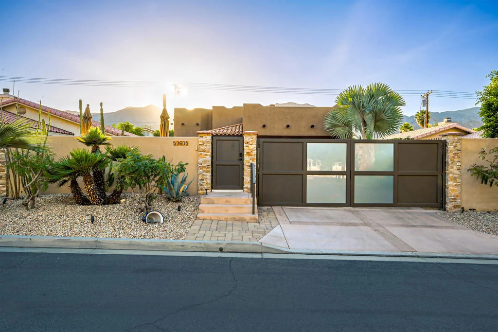 Photo of 53605 Avenida Navarro