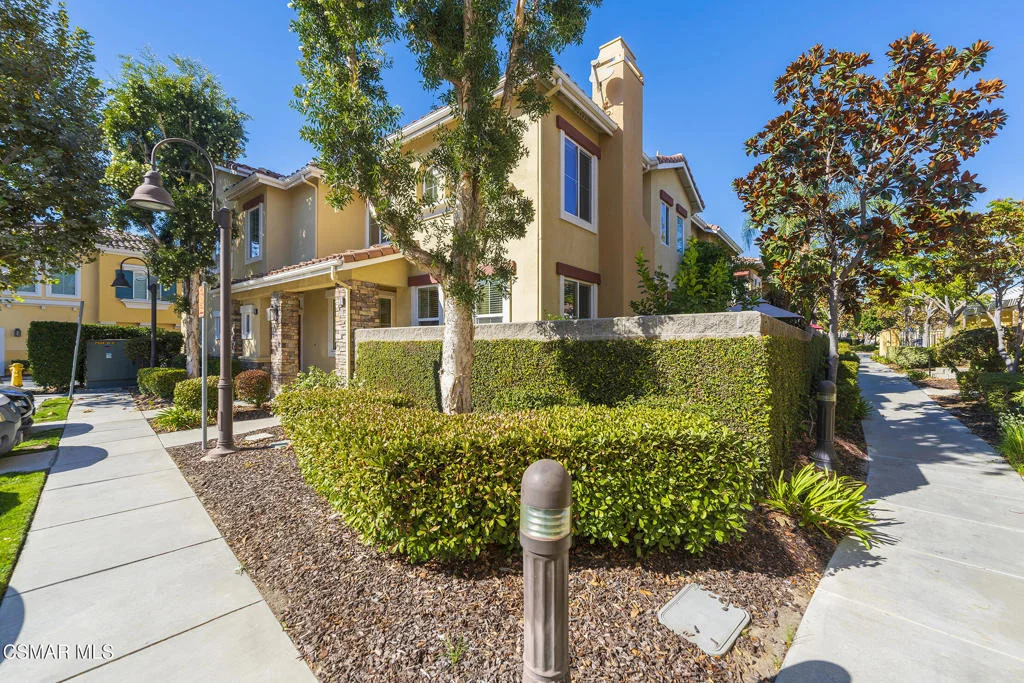 Photo of Unit B at 2916 Esperanza Way