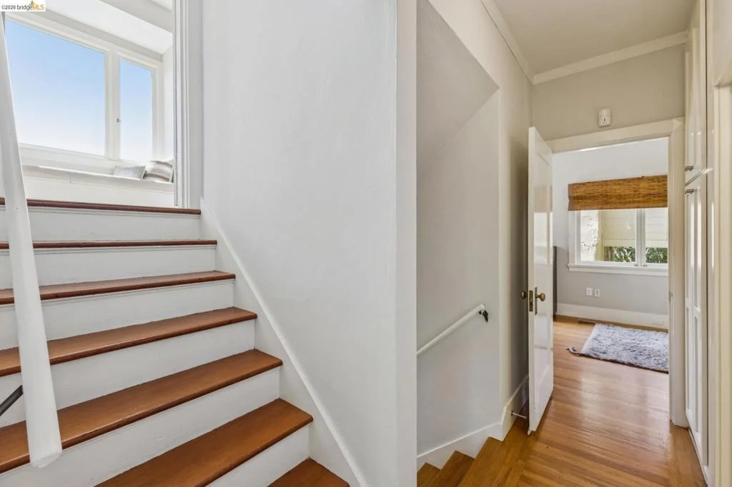 Photo of 8 Mosswood Rd