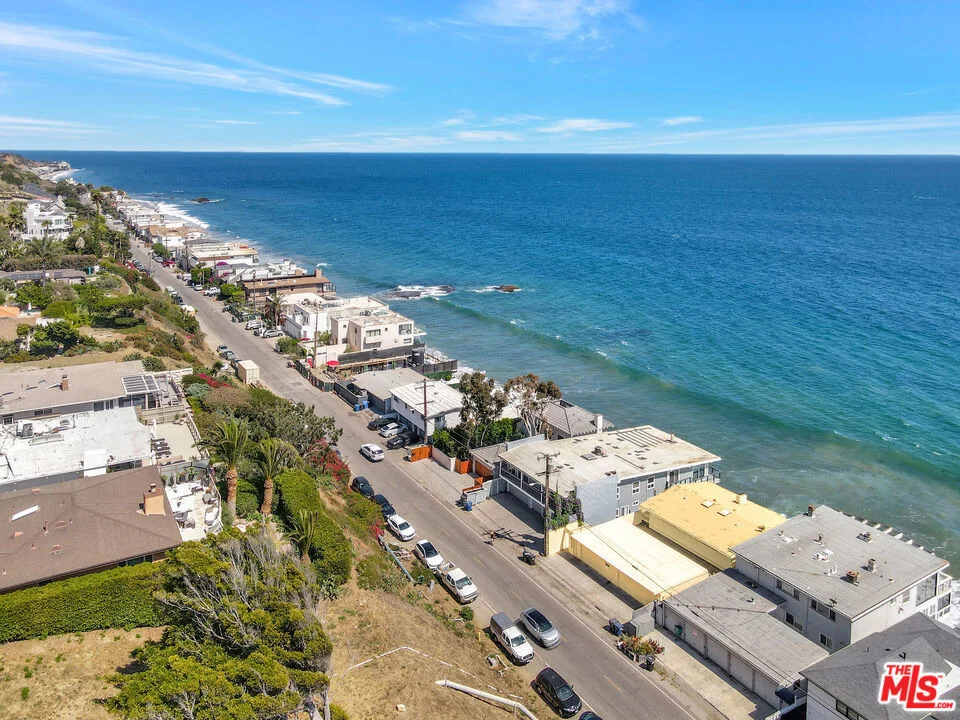 Photo of 25330 Malibu Road