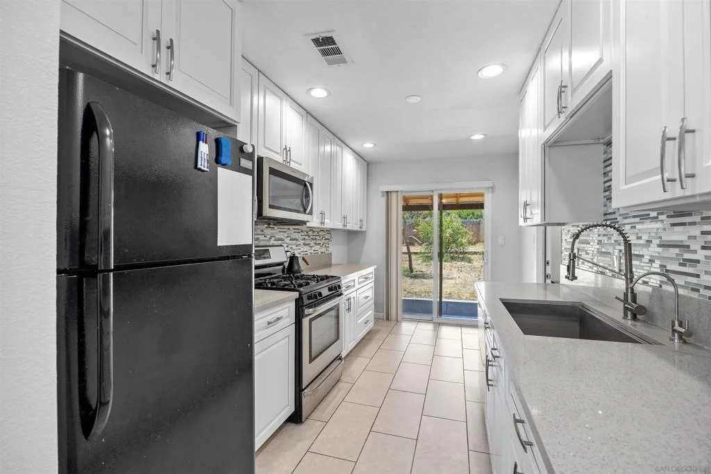 Photo of 760 El Monte Rd