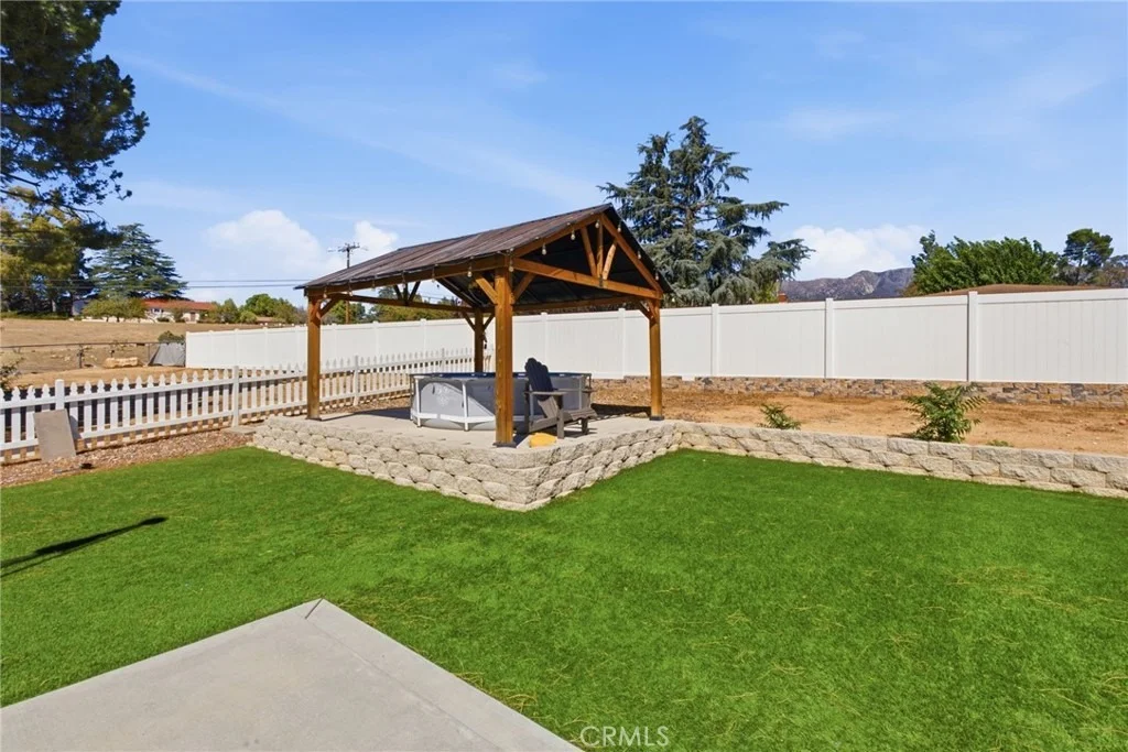 Photo of 9584 Avenida Miravilla