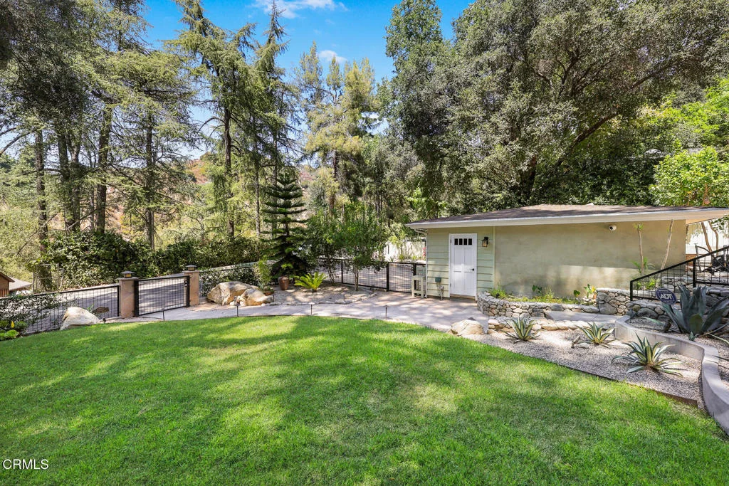 Photo of 5220 Palm Drive