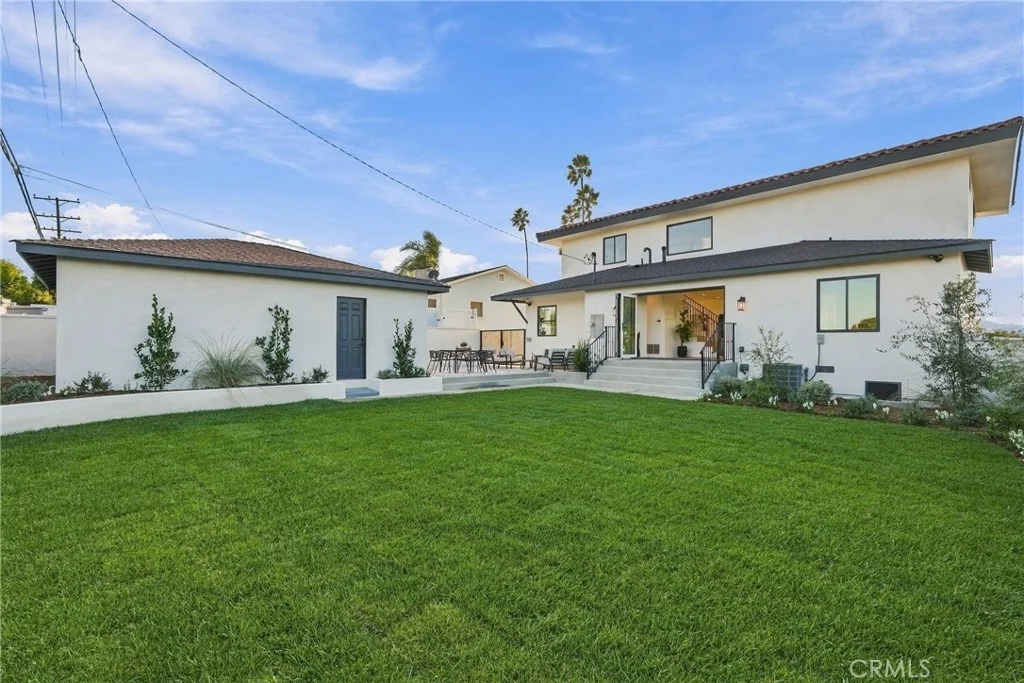 Photo of 205 Via Los Altos