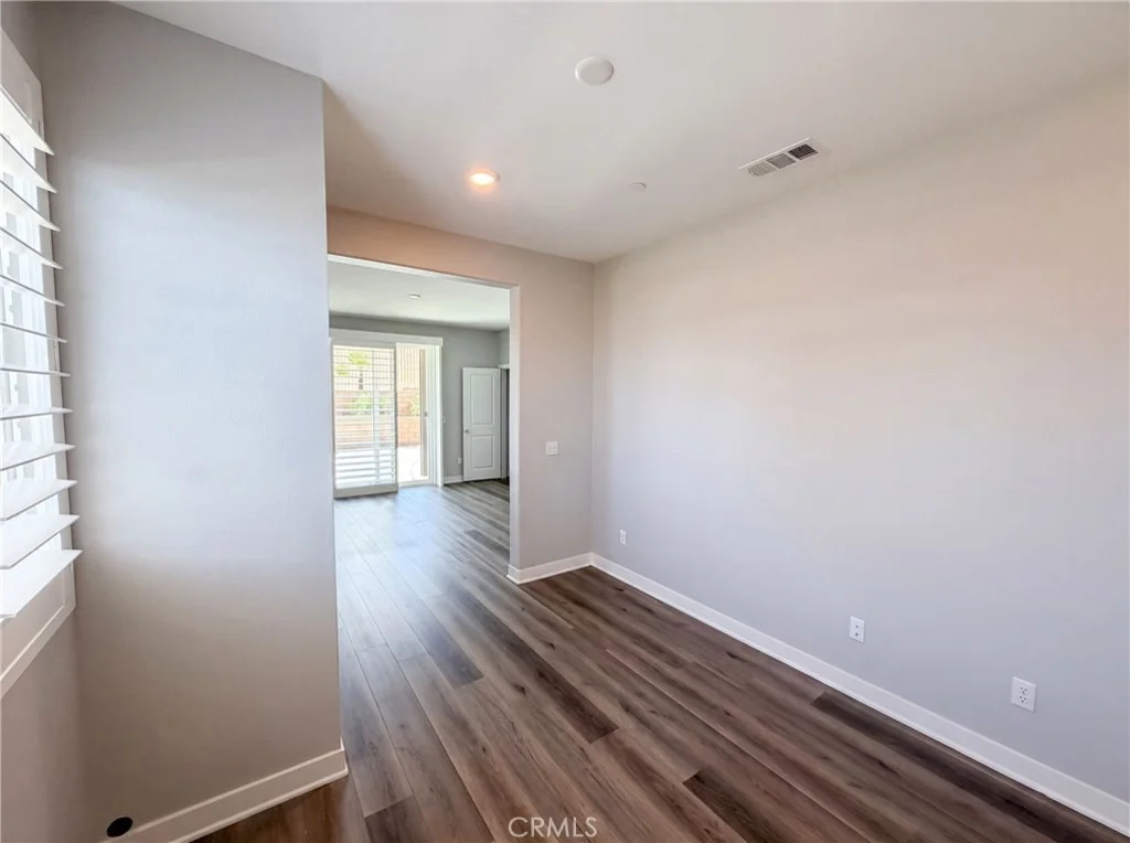 Photo of 26315 Silver Birch