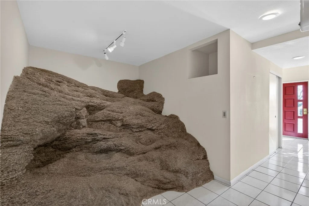 Photo of 20682 Hill Top Drive