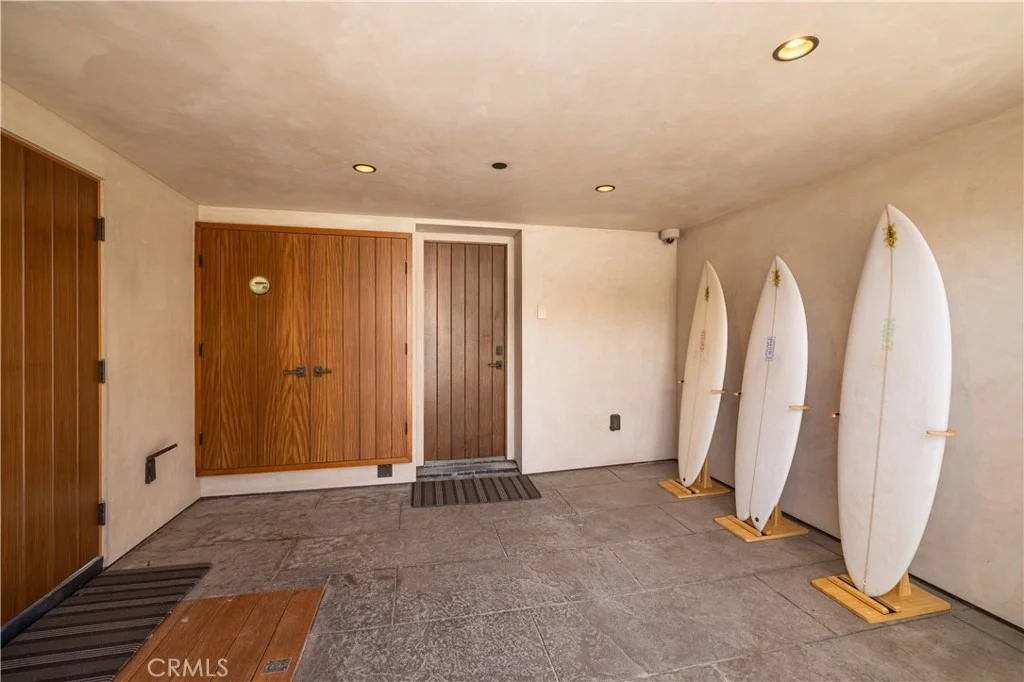 Photo of 1901 Ocean Way