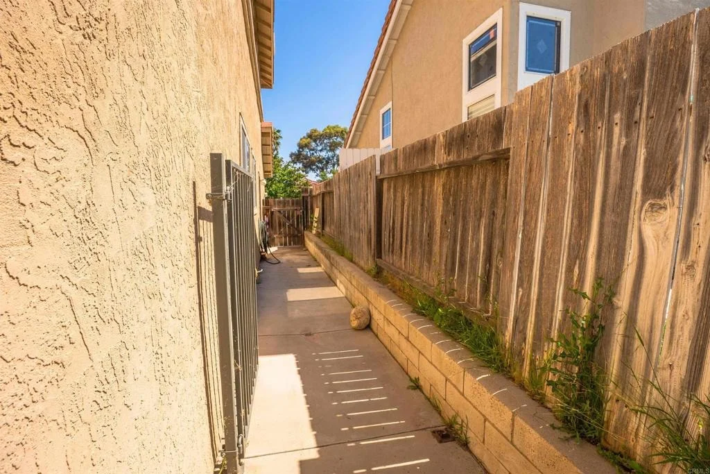 Photo of 33029 Rossman Circle