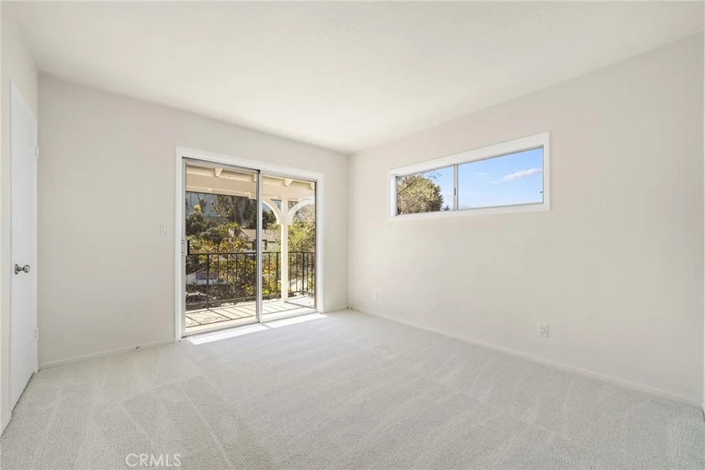 Photo of 890 N Hillside Drive