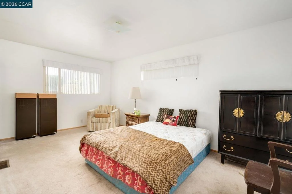 Photo of 898 Lomita Ave