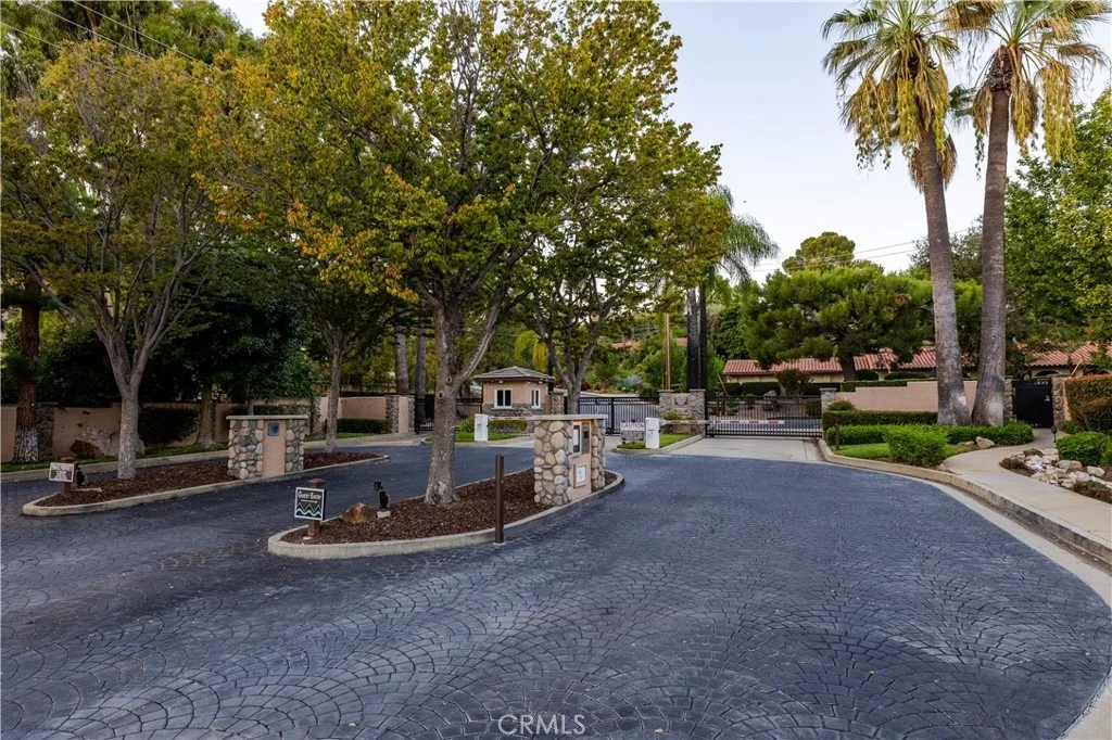 Photo of 1107 Sandhurst Lane