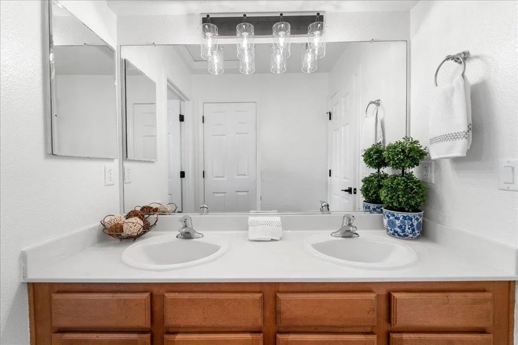 Photo of 21 La Jolla Street