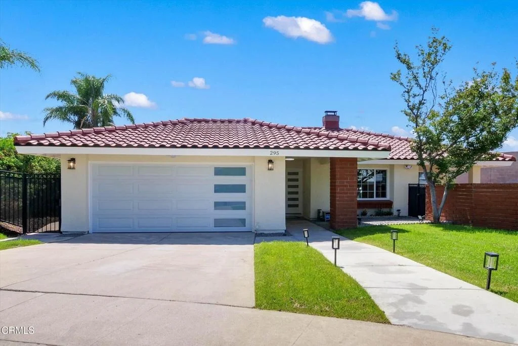 Photo of 295 E Blue Mountain Way