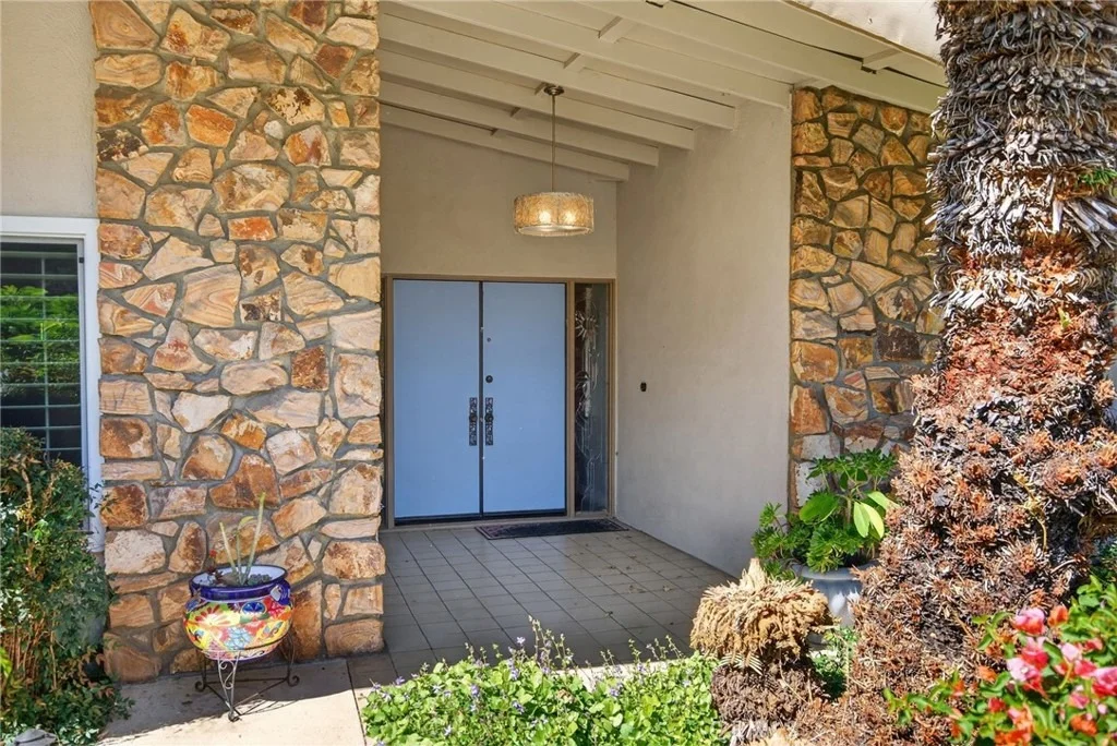 Photo of 5305 Bardwell