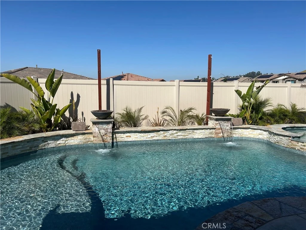 Photo of 29591 Laredo