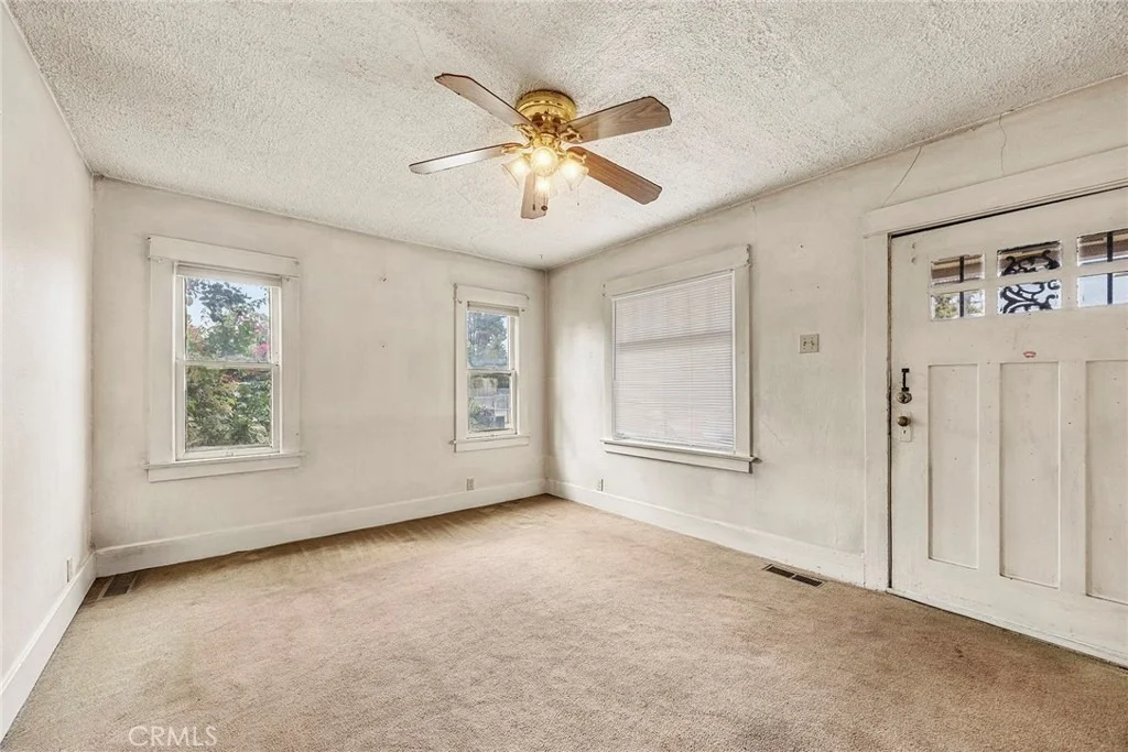 Photo of 5304 Lime Ave