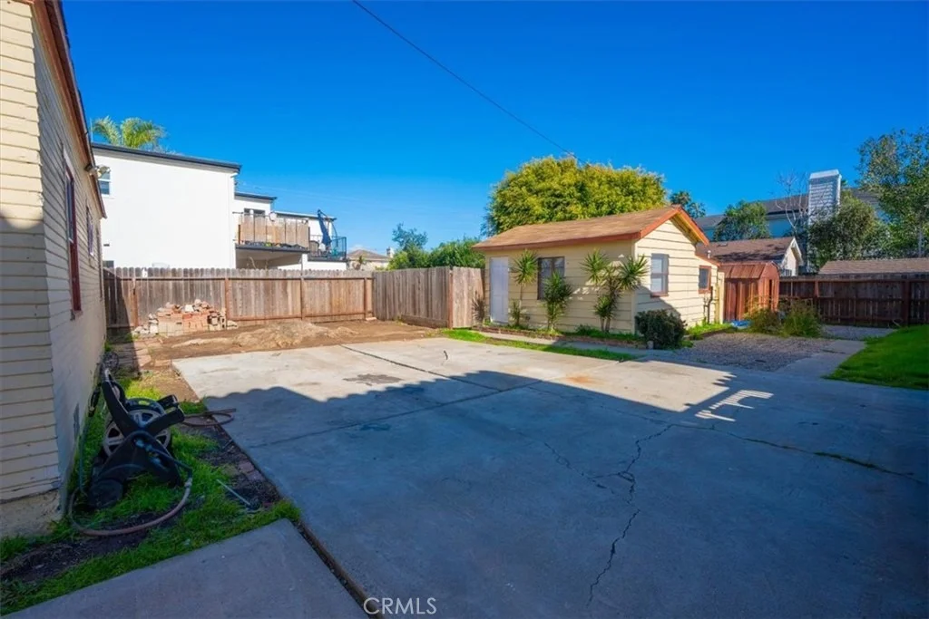 Photo of 1586 Orange