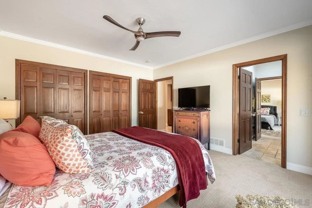 Photo of 33 Gateview