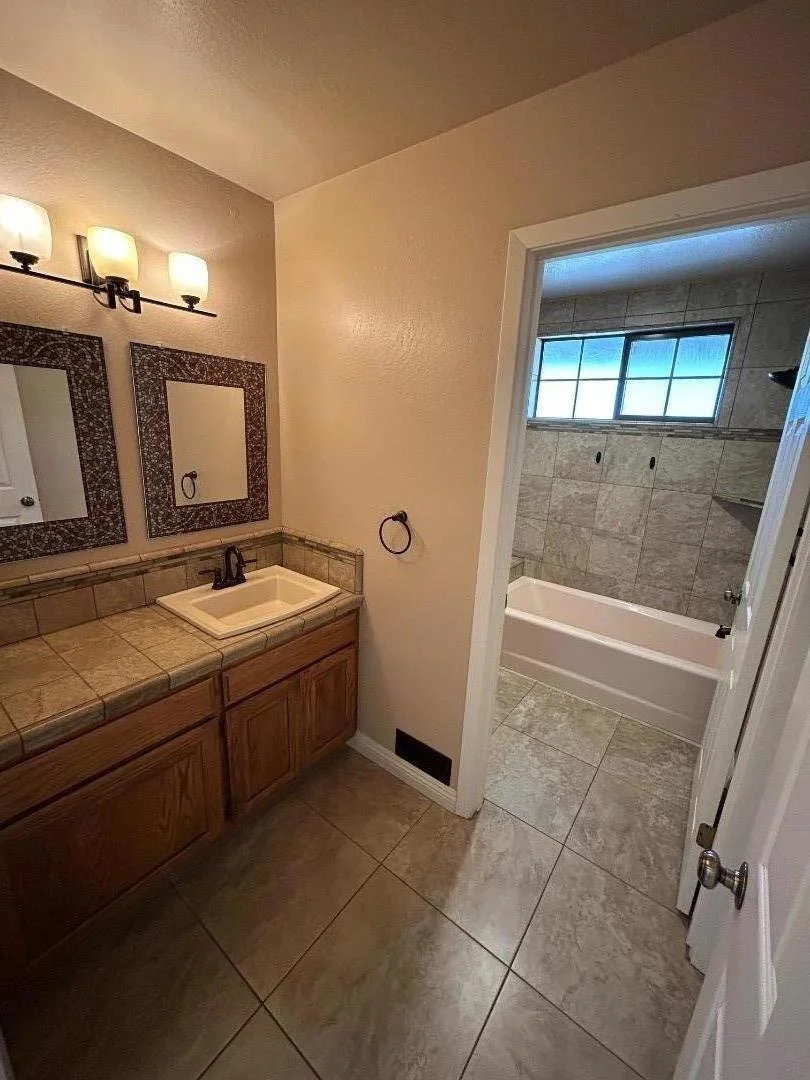 Photo of 24665 Foothill Drive
