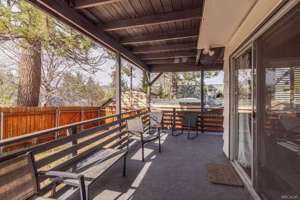 Photo of 40348 Cliff Lane