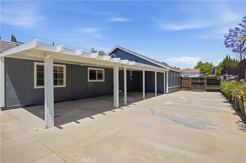 Photo of 33455 Hidden Hollow Drive