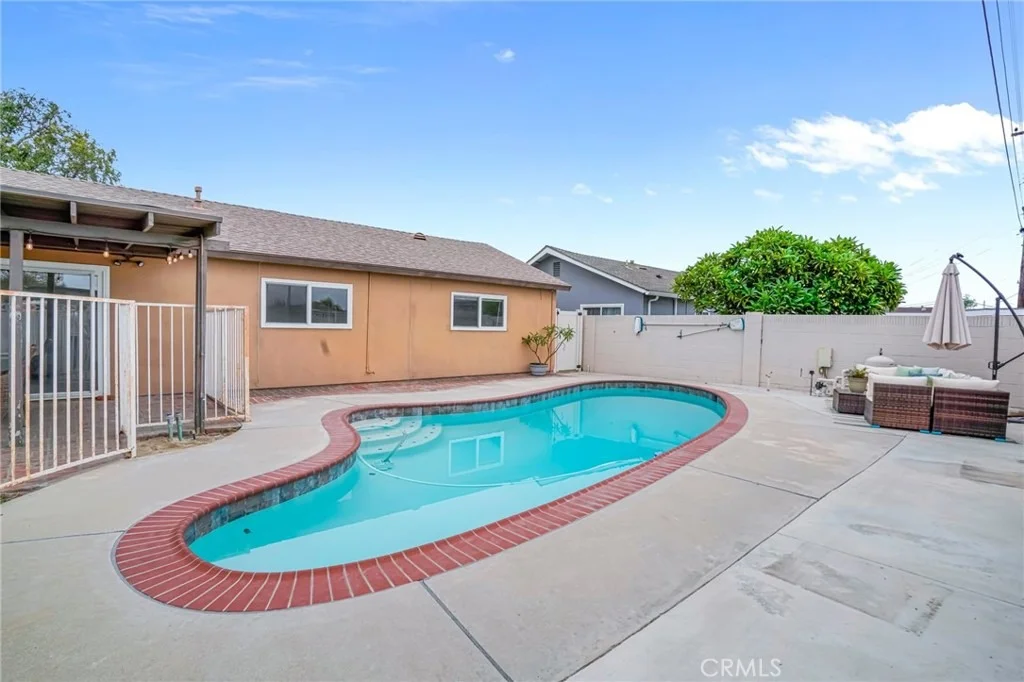 Photo of 7321 Colombia Drive