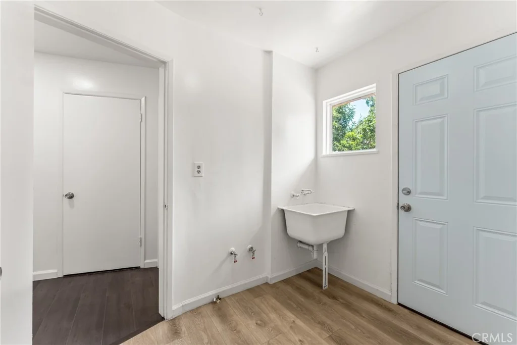 Photo of 237 W Van Koevering Street