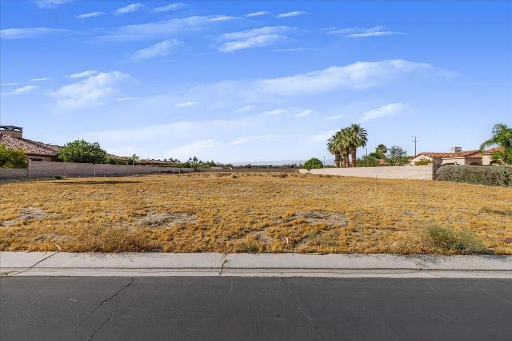 Photo of 2 Carrera Place