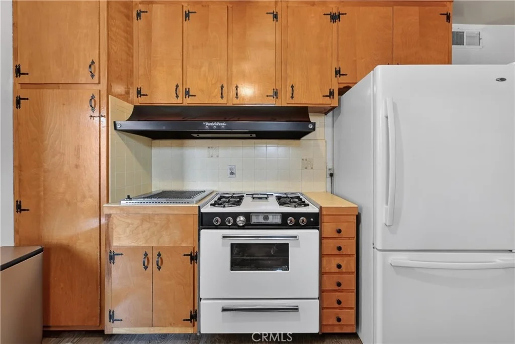 Photo of 9307 Hasty Ave