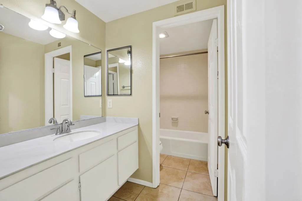 Photo of Unit 17 at 30 Rainbow Falls