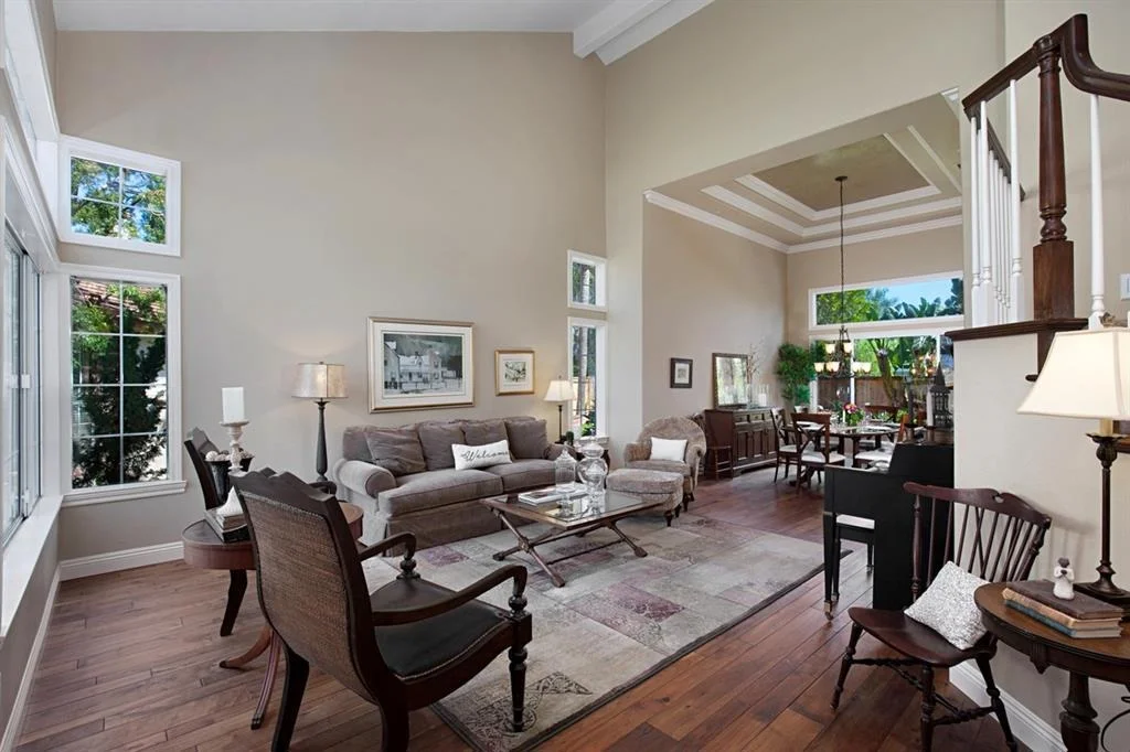 Photo of 555 CREST DRIVE