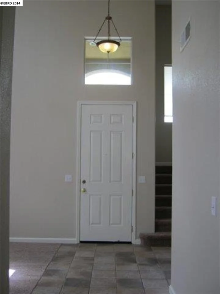 Photo of 564 YOUNG DR