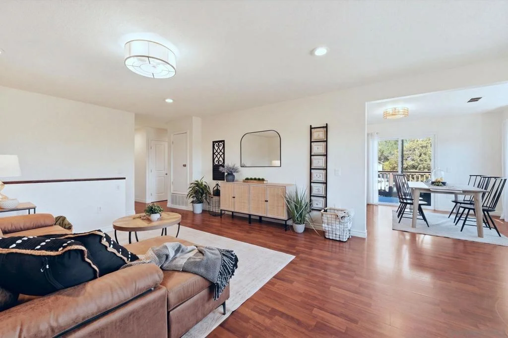 Photo of 644 A Lado De Loma