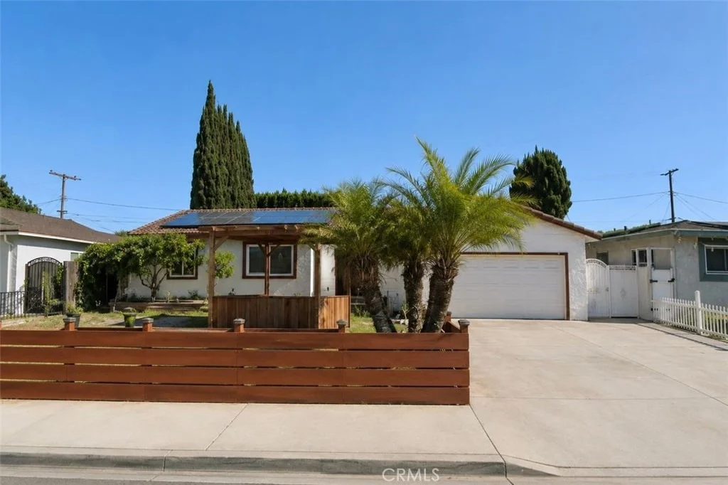 Photo of 6442 Sunside