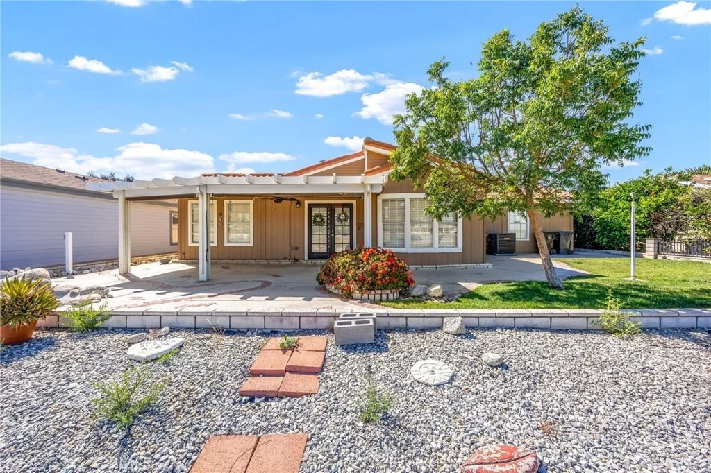 Photo of 2892 Peach Tree