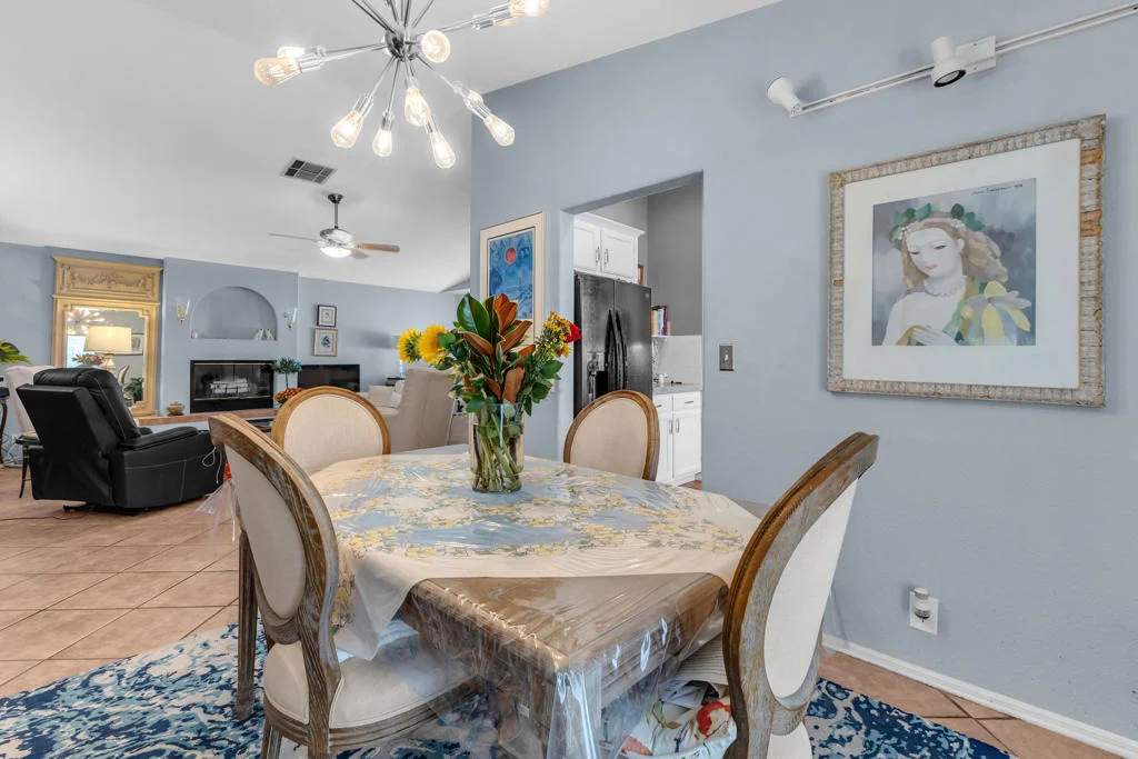 Photo of 54160 Avenida Rubio