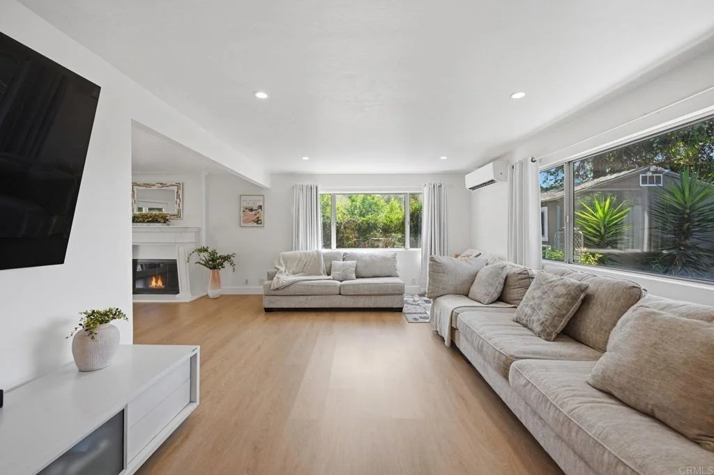 Photo of 5625 Lake Vista Drive