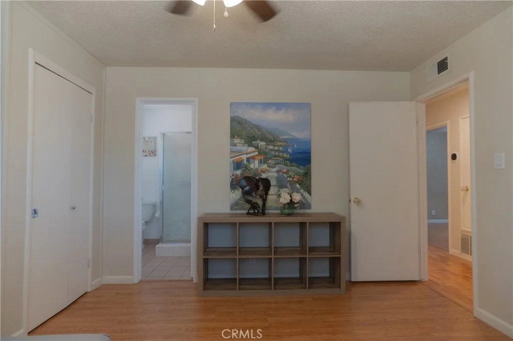 Photo of 2617 Agnes