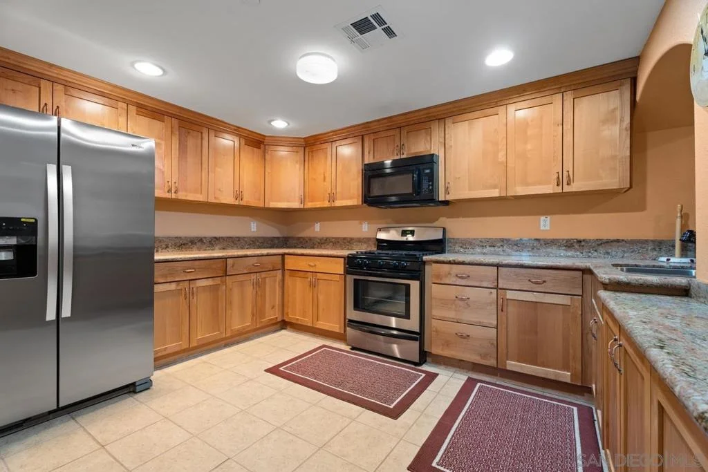 Photo of 2101 Coulter Lane