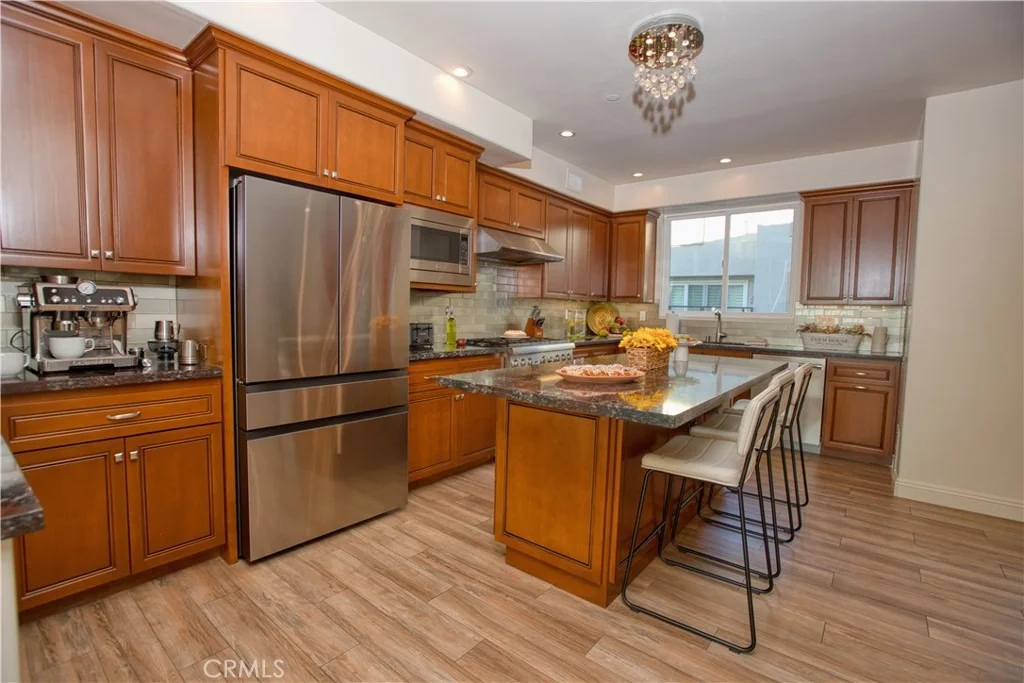 Photo of 19261 SURFVIEW Drive