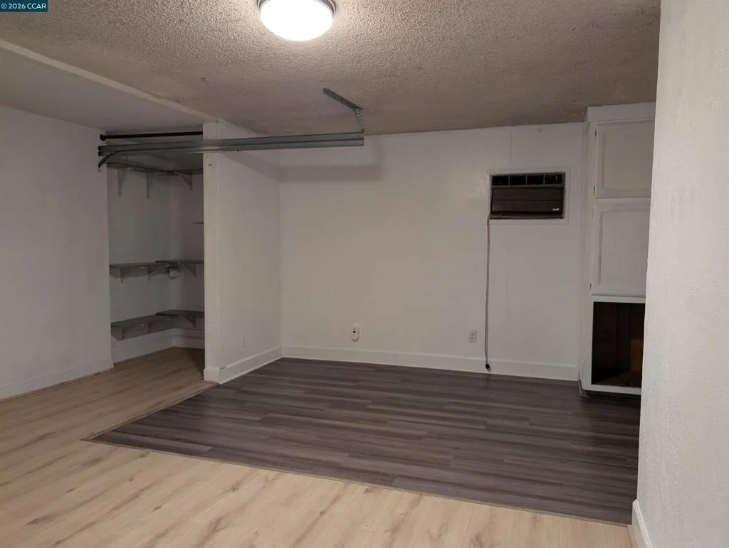 Photo of 2113 Abbott Ave