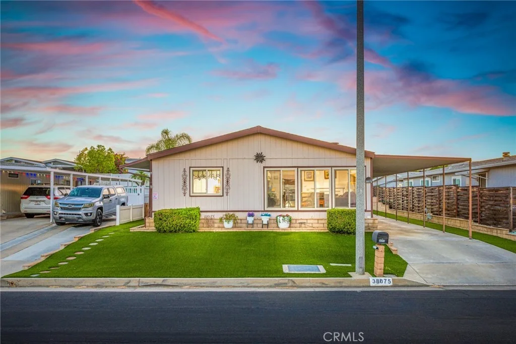 Photo of 38075 Calle Amigable