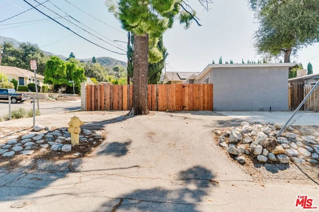 Photo of 6488 Day Street