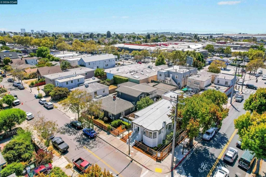 Photo of 1300 Kains Ave