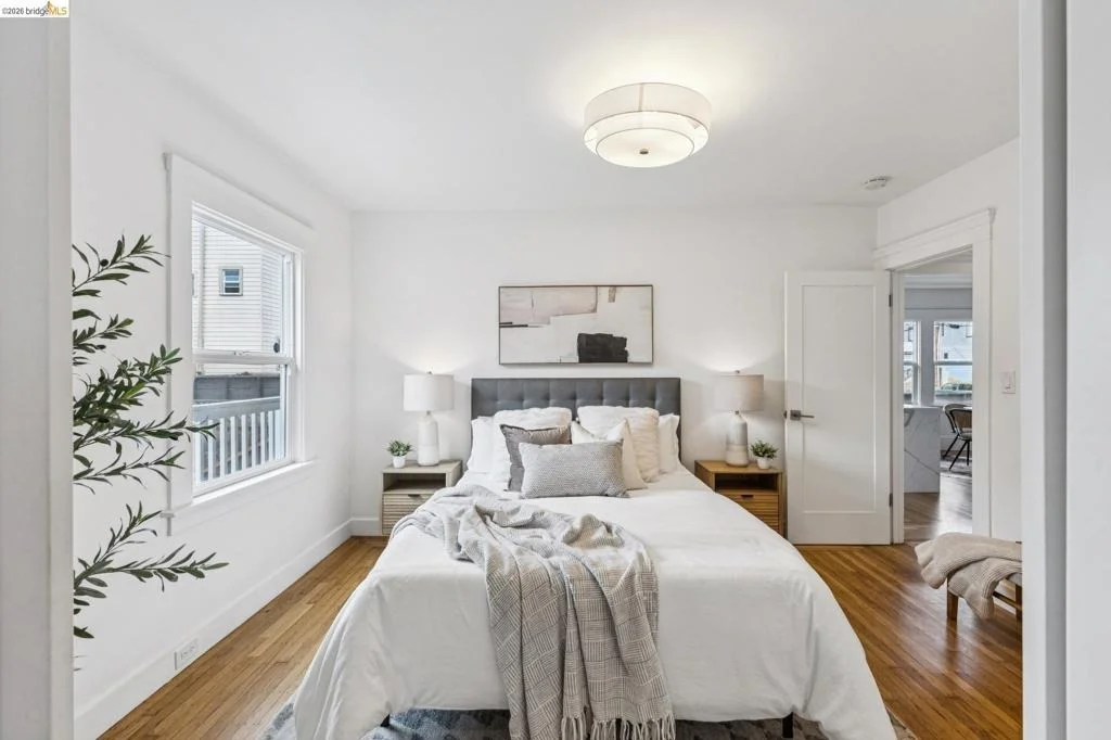 Photo of 3435 Dimond Ave