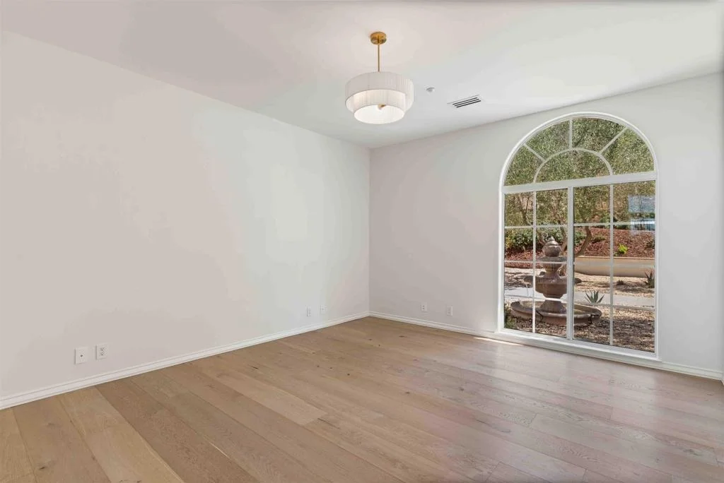 Photo of 3068 Willow Heights Road